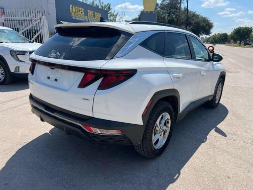 2024 Hyundai TUCSON SEL Sport Utility 4D