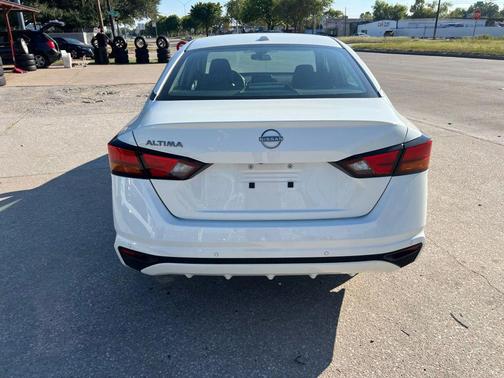 2025 Nissan Altima 2.5 SV