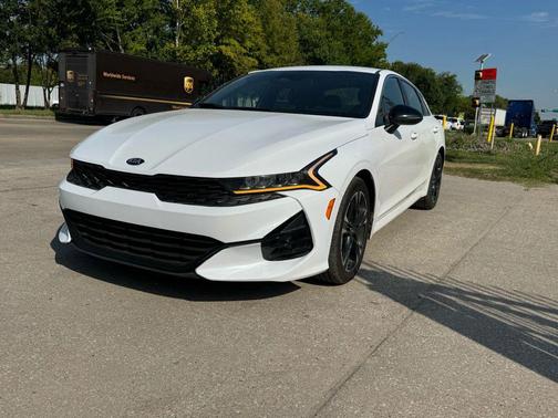 2021 Kia K5 GT-Line Sedan 4D