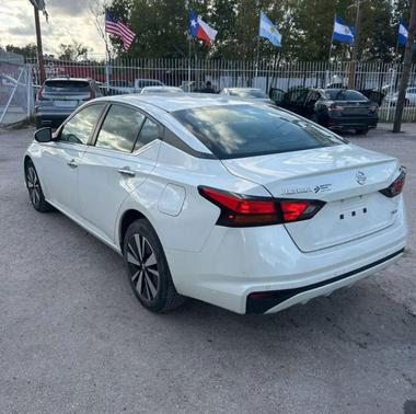2022 Nissan Altima 2.5 SV