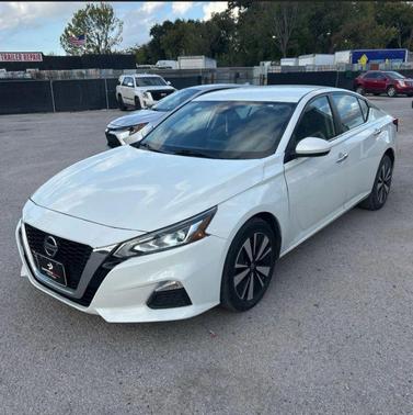 2022 Nissan Altima 2.5 SV