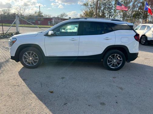 2023 GMC Terrain SLT