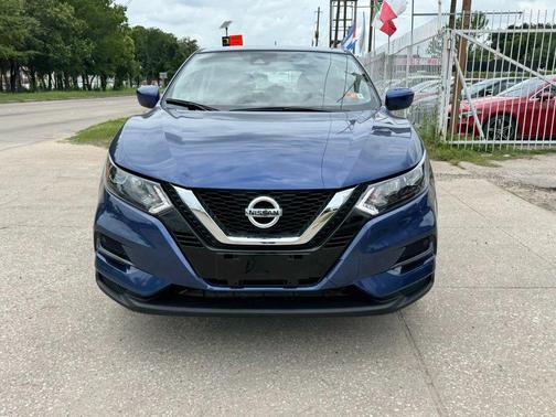 2022 Nissan Rogue Sport S