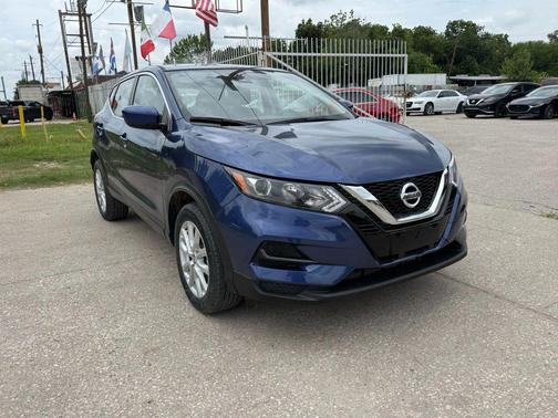 2022 Nissan Rogue Sport S