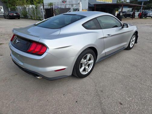 2018 Ford Mustang EcoBoost