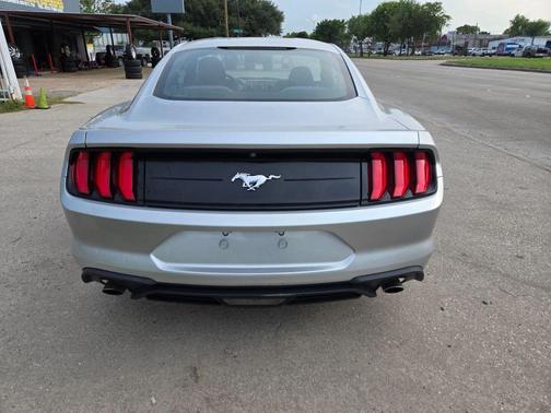 2018 Ford Mustang EcoBoost