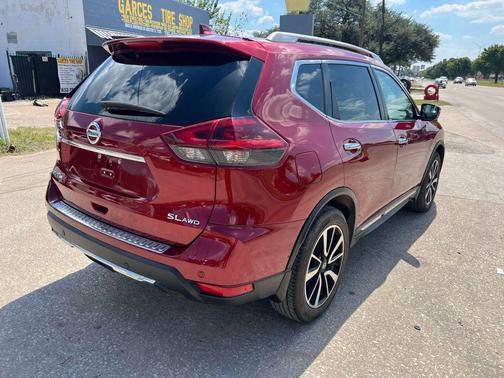 2020 Nissan Rogue SL