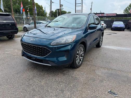 2020 Ford Escape Titanium