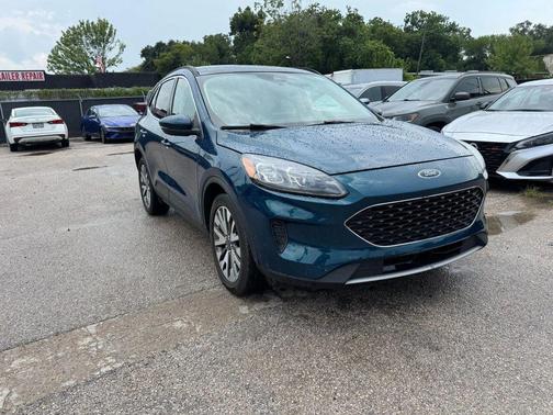 2020 Ford Escape Titanium