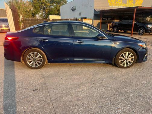2020 Kia Optima EX