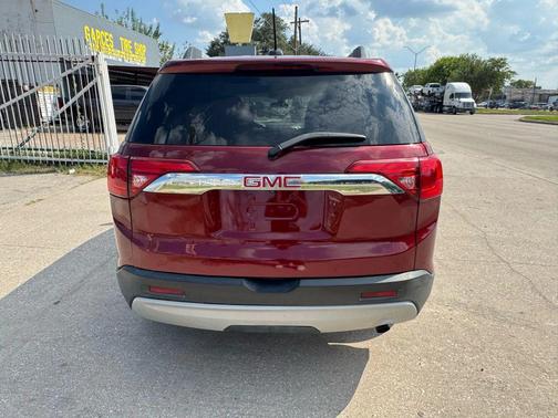 2017 GMC Acadia SLE-2