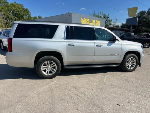 2020 Chevrolet Suburban LT