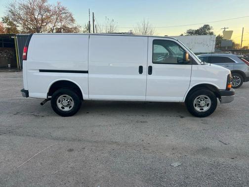 2011 Chevrolet Express 2500 Work Van