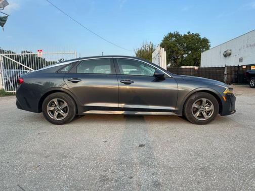 2023 Kia K5 LXS Sedan 4D