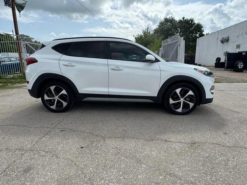 2018 Hyundai TUCSON Value