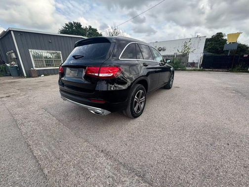2019 Mercedes-Benz GLC 300 Base
