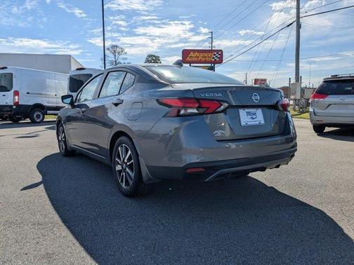 2021 Nissan Versa 1.6 SV