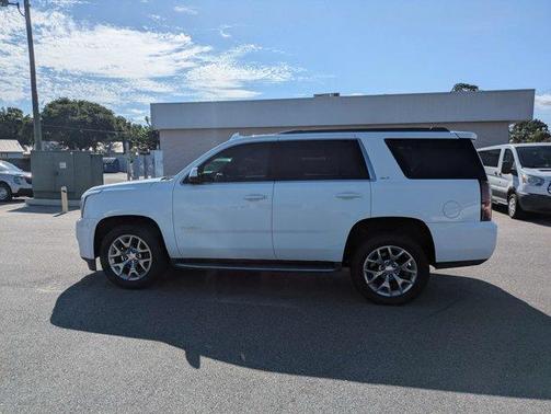Summit White 2017 GMC Yukon SLT