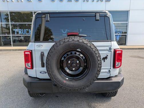 Avalanche Gray 2026 Ford Bronco Big Bend