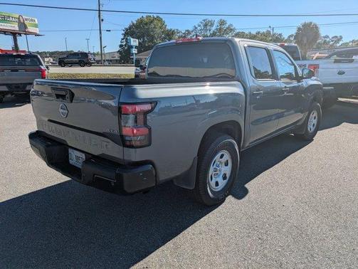 2022 Nissan Frontier S