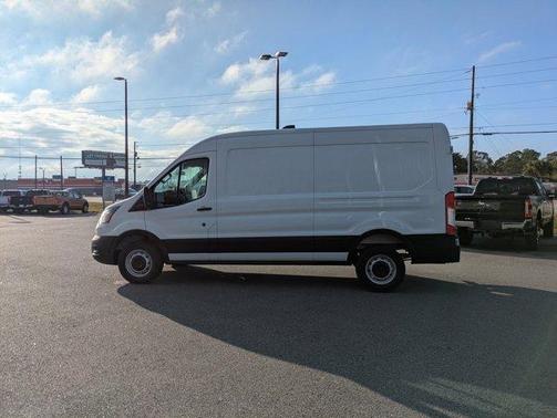 2026 Ford Transit-250 148 WB Medium Roof Cargo