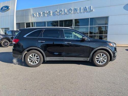 2017 Kia Sorento LX