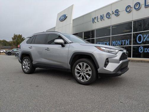 2023 Toyota RAV4 XLE Premium