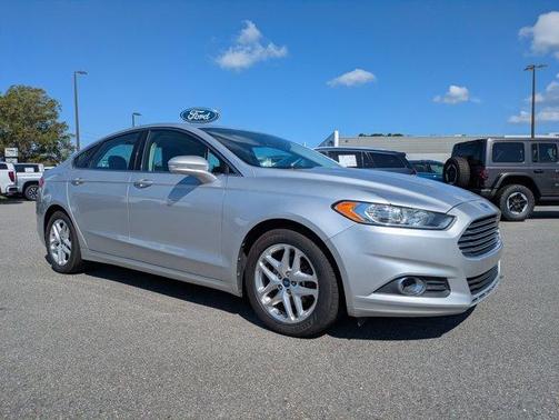 Ingot Silver 2013 Ford Fusion SE