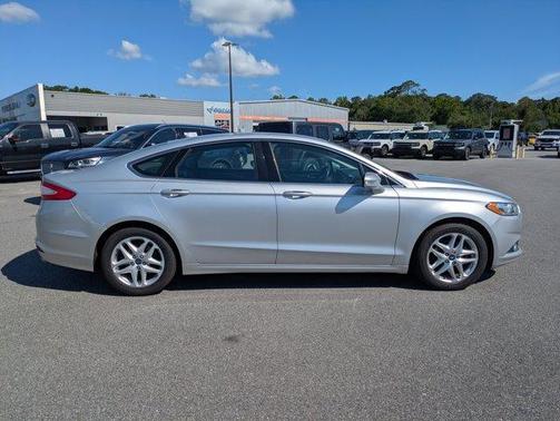 Ingot Silver 2013 Ford Fusion SE