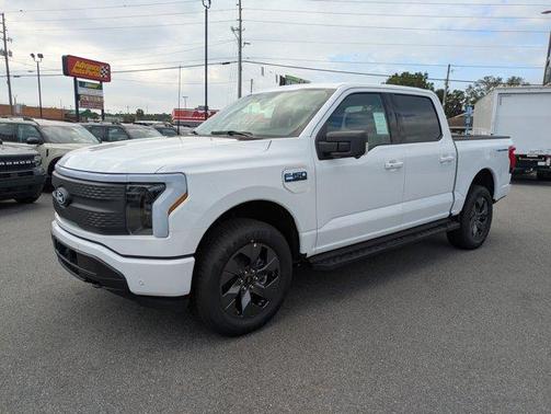 2025 Ford F-150 Lightning Flash