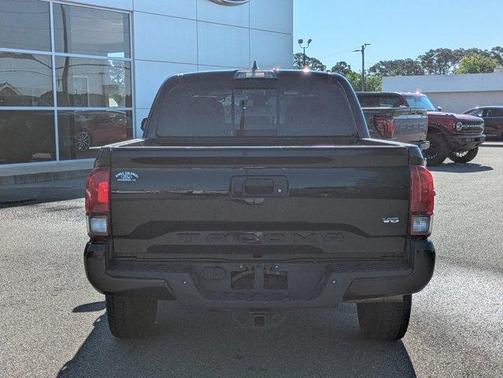 Midnight Black Metallic 2018 Toyota Tacoma TRD Off Road