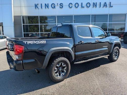 Midnight Black Metallic 2018 Toyota Tacoma TRD Off Road