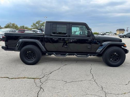 2021 Jeep Gladiator Sport