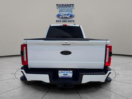 2025 Ford F-350 Lariat Super Duty