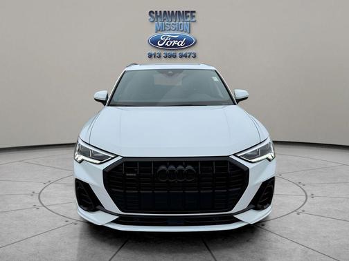 2023 Audi Q3 45 S line Premium