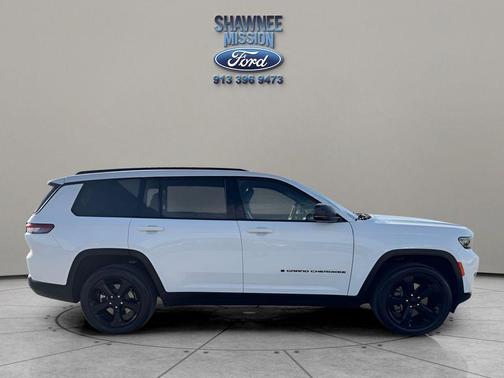 2021 Jeep Grand Cherokee L Laredo