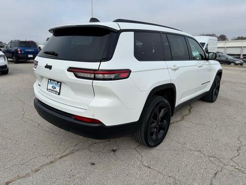 2023 Jeep Grand Cherokee L Laredo
