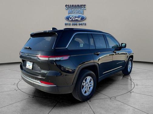 2023 Jeep Grand Cherokee Laredo