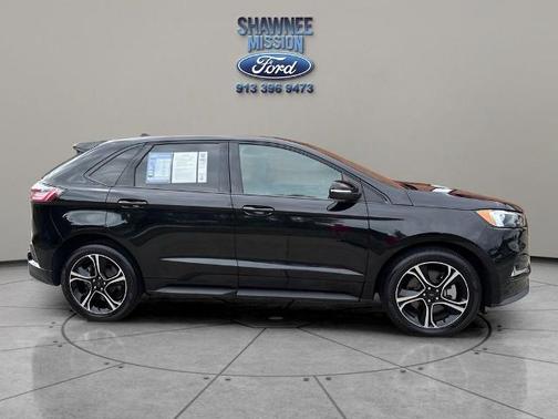 2022 Ford Edge ST