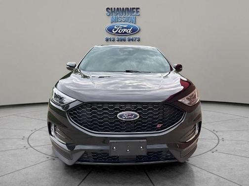 2022 Ford Edge ST
