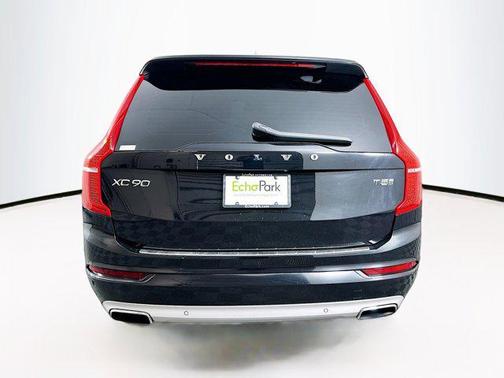 2021 Volvo XC90 T5 Momentum