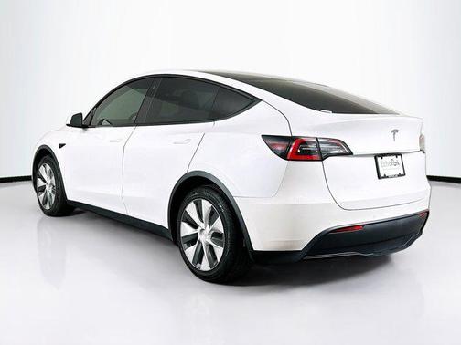 2021 Tesla Model Y Standard Range Rear-Wheel Drive