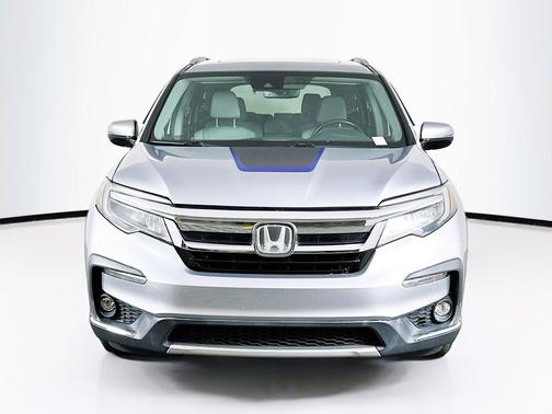Lunar Silver Metallic 2019 Honda Pilot Touring 8-Passenger