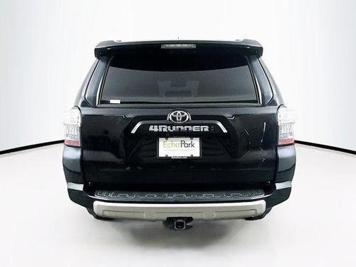 2022 Toyota 4Runner TRD Off Road