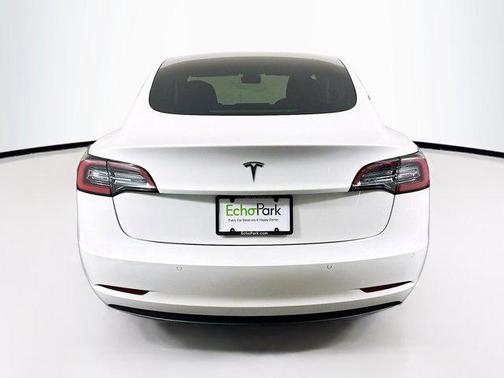 2022 Tesla Model 3 Standard Range