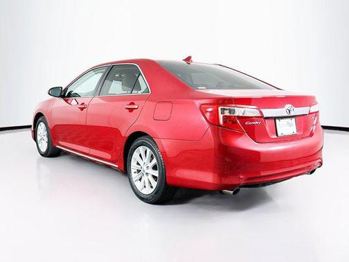 Barcelona Red Metallic 2013 Toyota Camry XLE