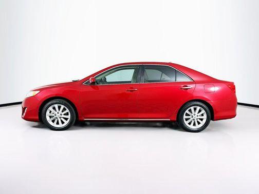 Barcelona Red Metallic 2013 Toyota Camry XLE