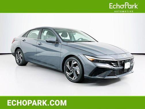 2025 Hyundai ELANTRA SEL