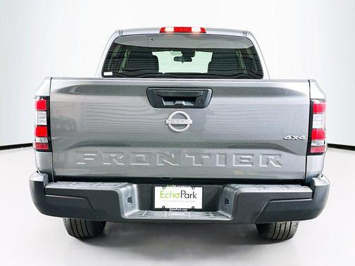 2024 Nissan Frontier S