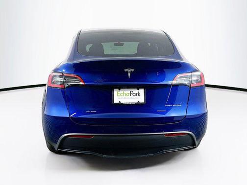 2022 Tesla Model Y Long Range Dual Motor All-Wheel Drive